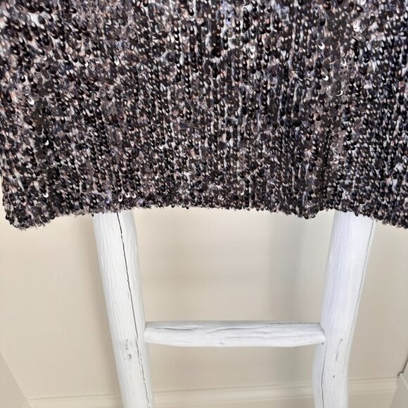 Search for Sanity Faux Fur Sequin Shell Top SZ L - Picture 6 of 15